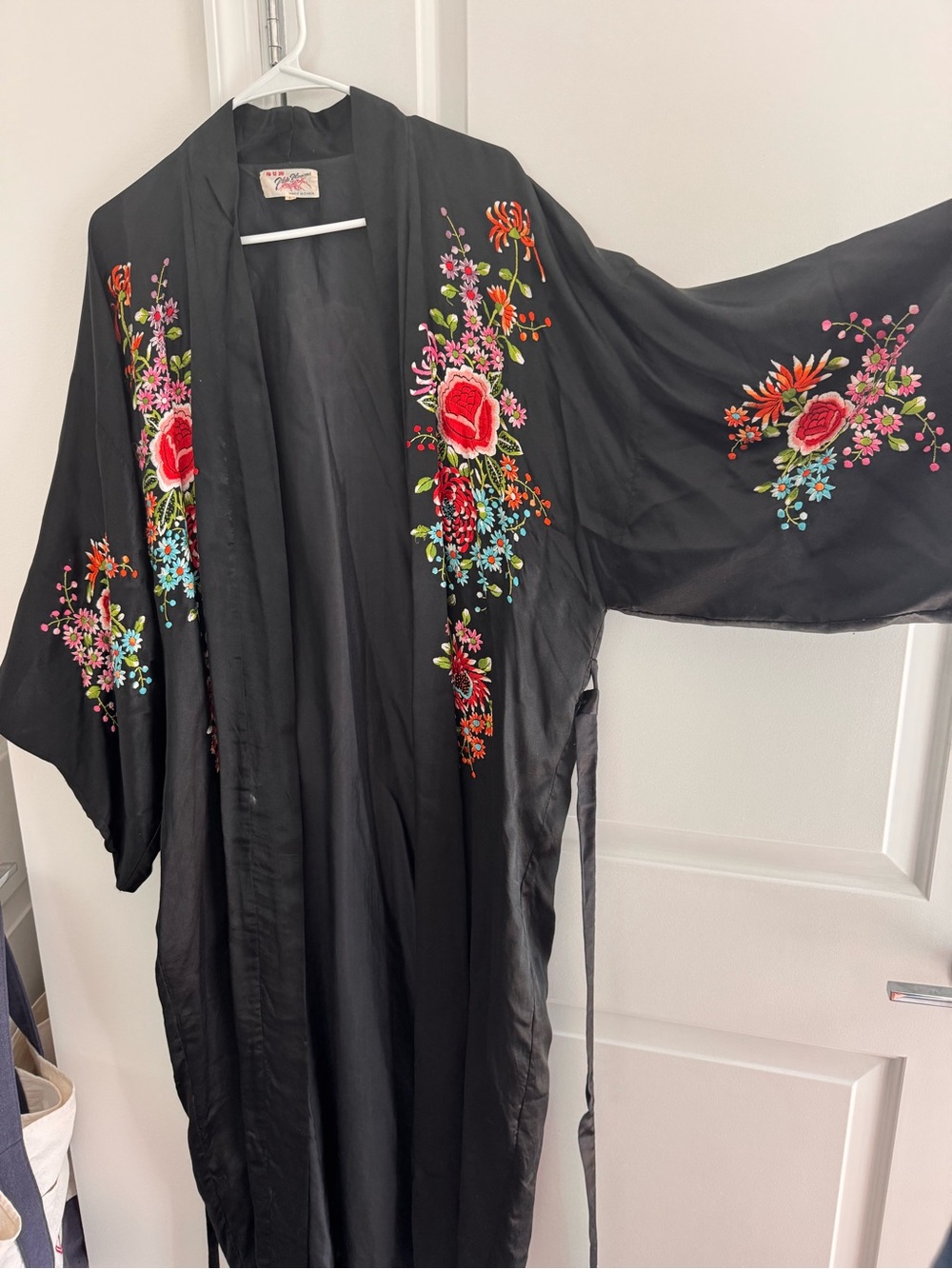 Embroidered Black Kimono-Style Women’s Coat